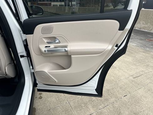 New 2026 Mercedes-Benz GLB 250 image 18