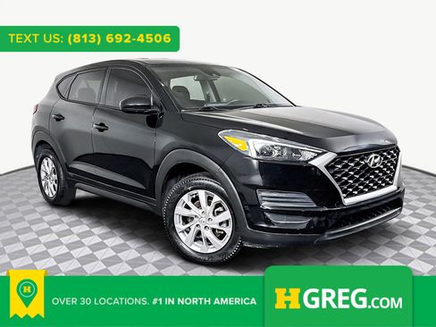 Used 2020 Hyundai Tucson SE image 1