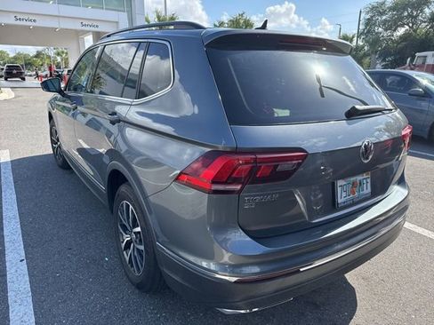 Used 2020 Volkswagen Tiguan SE w/ Panoramic Sunroof Package FWD image 7