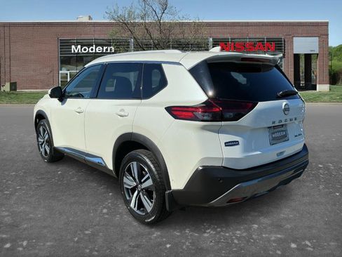 Certified 2023 Nissan Rogue SL w/ SL Premium Package AWD/4WD image 2
