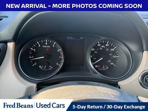 Used 2019 Nissan Rogue SV w/ Premium Package image 13