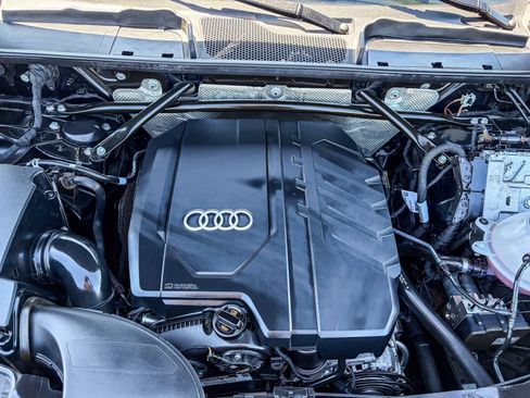 Used 2021 Audi Q5 2.0T Premium Plus AWD/4WD image 24