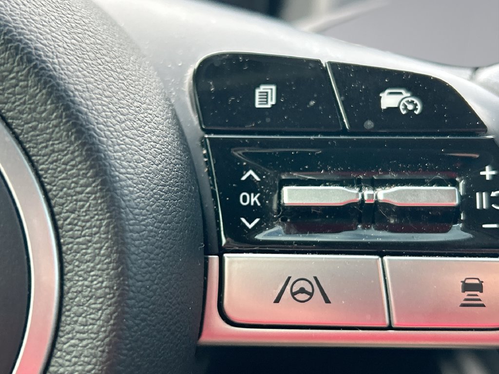 Used 2022 Hyundai Tucson SEL w/ Convenience + Premium Package FWD image 17