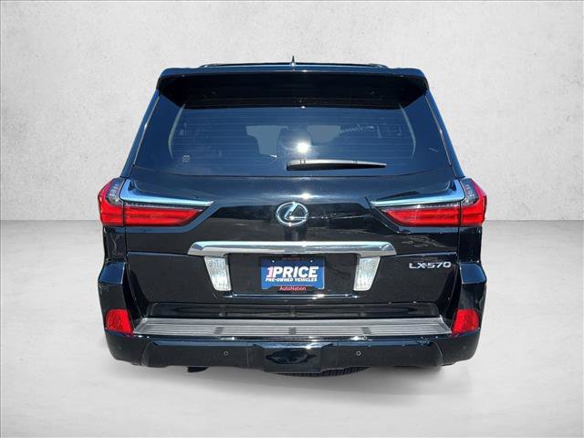 Used 2017 Lexus LX 570 4WD w/ Luxury Package image 6
