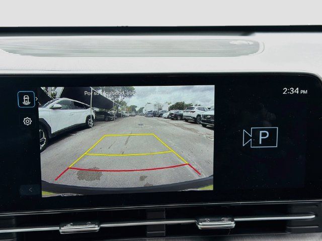 Certified 2025 Hyundai Kona SE FWD image 13