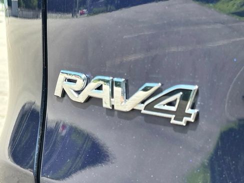 Certified 2021 Toyota RAV4 XLE Premium AWD/4WD image 13