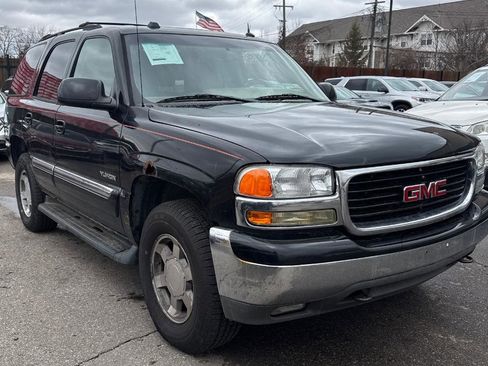 Used 2005 GMC Yukon SLT w/ SLT Preferred Equipment Group image 3