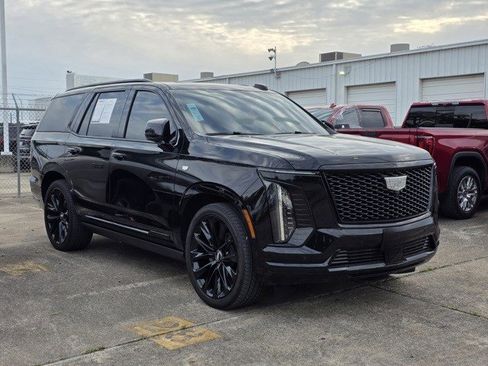 Used 2025 Cadillac Escalade Sport Platinum w/ LPO, Floor Liner Package image 3