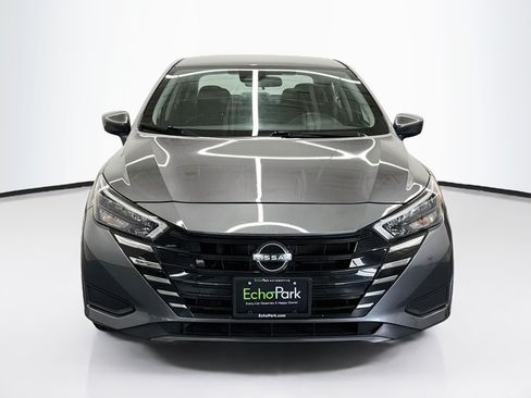 Used 2025 Nissan Versa SV FWD image 2