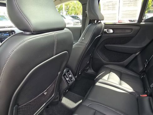 Certified 2023 Volvo XC40 B5 Plus w/ Protection Package Premier image 13