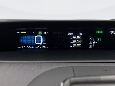 Used 2017 Toyota Prius Prime Premium image 13