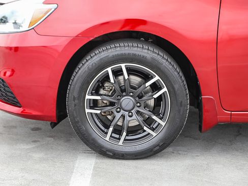 Used 2018 Nissan Sentra SV FWD image 10