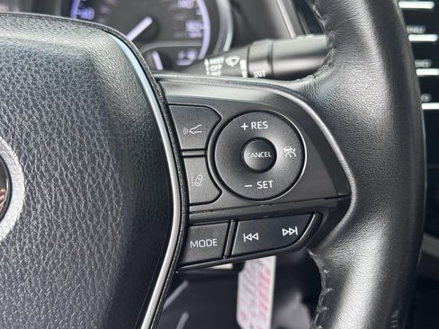 Used 2018 Toyota Camry SE image 26