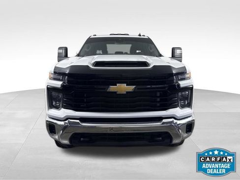 Used 2024 Chevrolet Silverado 3500 W/T AWD/4WD image 2
