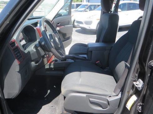 Used 2012 Jeep Liberty Sport image 9