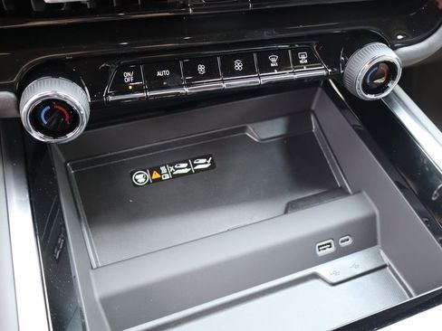 New 2025 Chevrolet Tahoe Premier image 25