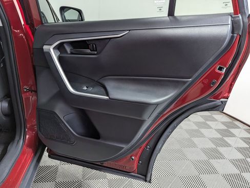 Certified 2025 Toyota RAV4 LE image 40