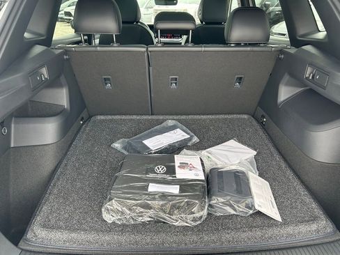 New 2026 Volkswagen Tiguan SE R-Line image 55