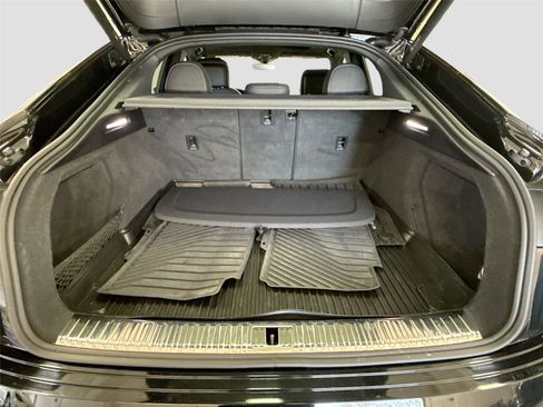 Certified 2024 Audi Q8 e-tron Premium Plus w/ Premium Plus Package image 27