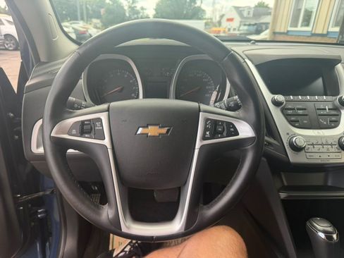 Used 2017 Chevrolet Equinox LT AWD/4WD image 16