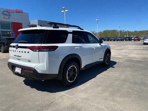 Used 2023 Nissan Pathfinder Rock Creek image 7