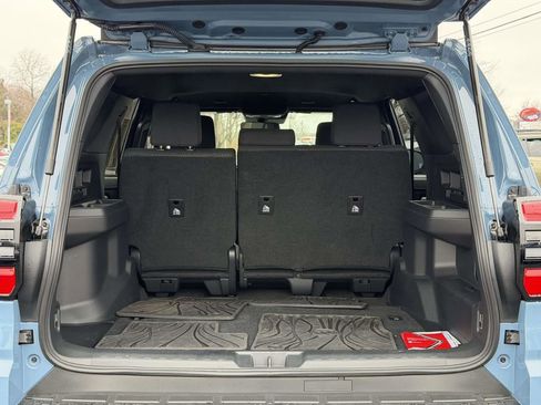 Used 2025 Toyota 4Runner SR5 image 14