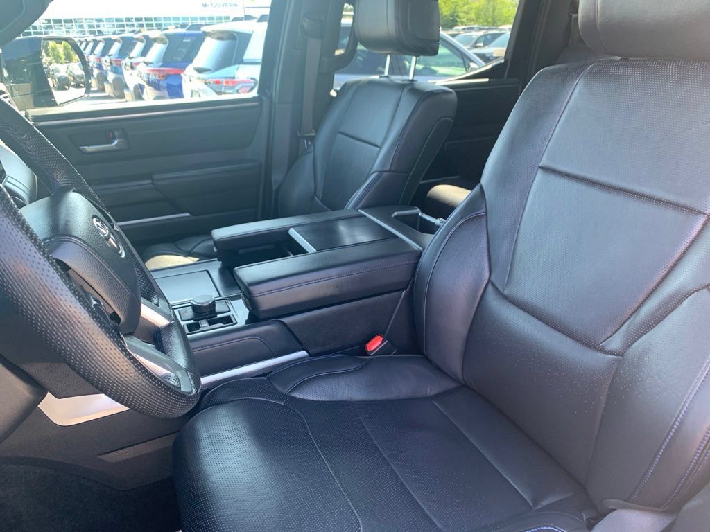 Used 2024 Toyota Tundra Platinum AWD/4WD image 15
