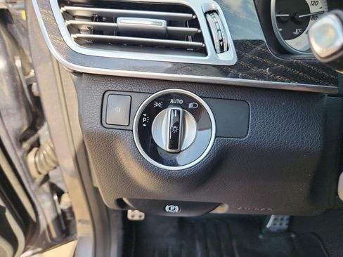 Used 2015 Mercedes-Benz E 350 Sedan image 17