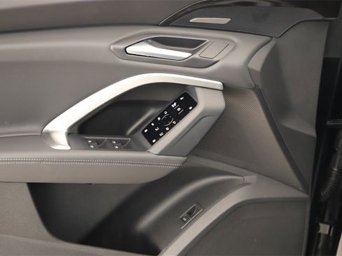 New 2025 Audi Q5 Premium Plus image 22