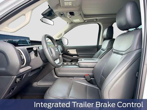 Used 2025 Ford Expedition Active AWD/4WD image 27