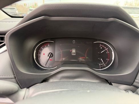 Used 2025 Toyota RAV4 XLE AWD/4WD image 14