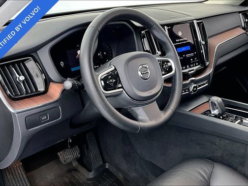 Certified 2023 Volvo XC60 B5 Plus AWD/4WD image 16
