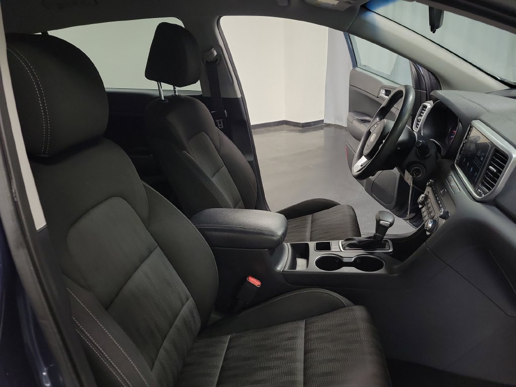 Used 2021 Kia Sportage LX AWD/4WD image 29