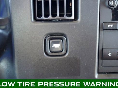 Used 2024 GMC Savana 2500 w/ Driver Convenience Package image 15