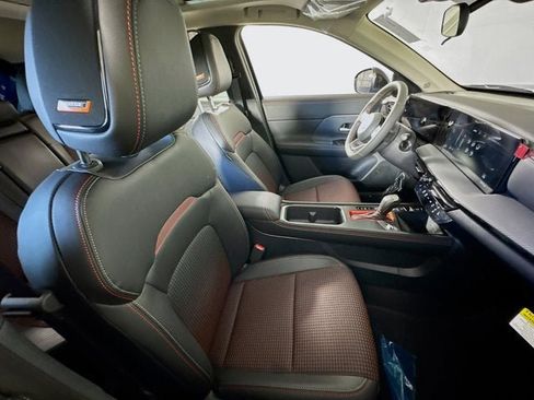 New 2026 Nissan Kicks SR w/ SR Premium Package image 27