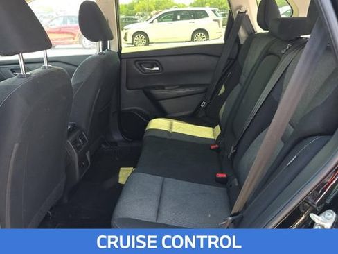 Used 2024 Nissan Rogue SV FWD image 19