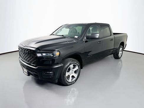 New 2026 RAM 1500 Express AWD/4WD image 3