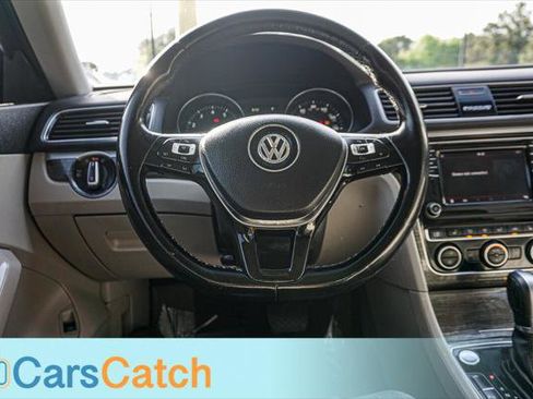 Used 2018 Volkswagen Passat 2.0T SE FWD image 21