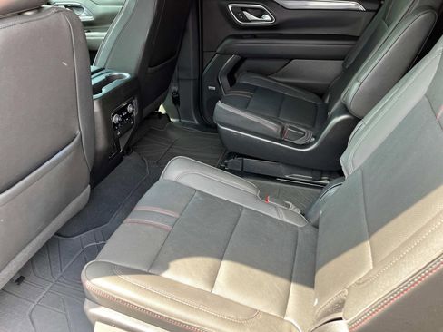 Used 2023 Chevrolet Suburban RST w/ Sport Performance Package image 19