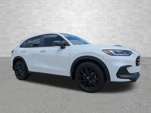 Used 2024 Honda HR-V Sport image 1
