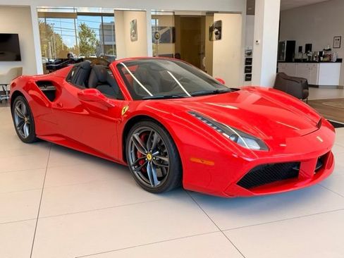 Used 2018 Ferrari 488 Spider RWD image 1