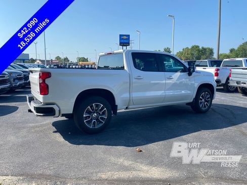 Used 2023 Chevrolet Silverado 1500 RST AWD/4WD image 10