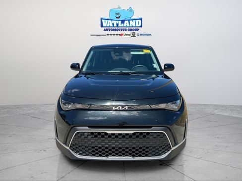 Used 2025 Kia Soul LX w/ LX Technology Package FWD image 21