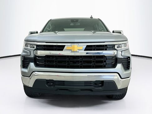 Used 2024 Chevrolet Silverado 1500 LT AWD/4WD image 2
