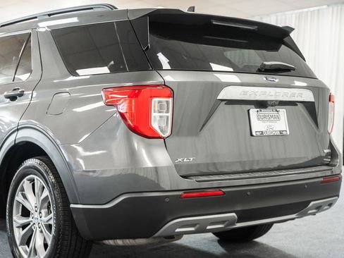 Certified 2020 Ford Explorer XLT w/ Equipment Group 202A AWD/4WD image 6