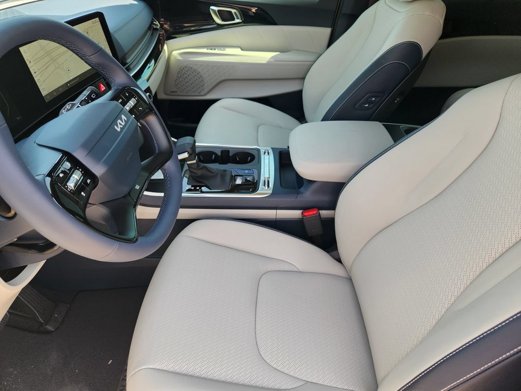 New 2027 Kia Carnival SX Prestige FWD image 9