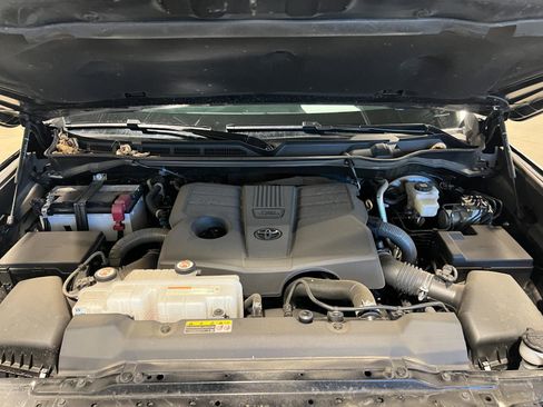 Used 2024 Toyota Tundra SR5 AWD/4WD image 39