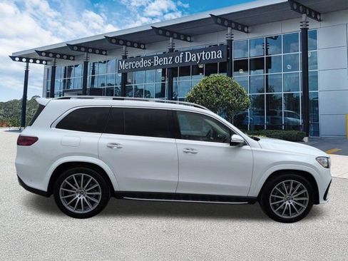 New 2026 Mercedes-Benz GLS 450 4MATIC image 3