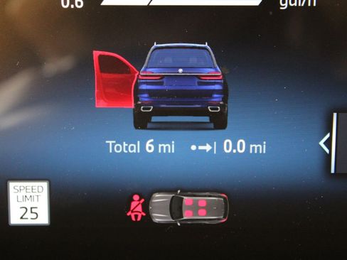 New 2026 BMW X7 xDrive40i w/ Premium Package image 31