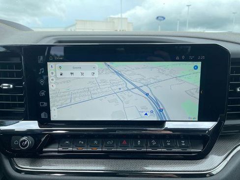 Used 2023 Chevrolet Silverado 1500 ZR2 w/ Technology Package image 22